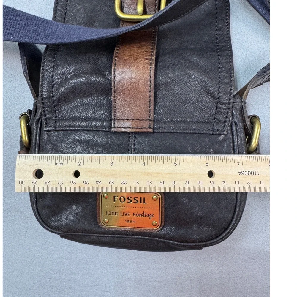 Fossil Long Live Vintage 1954 Brown Leather Crossbody Saddle Bag Brass Buckle